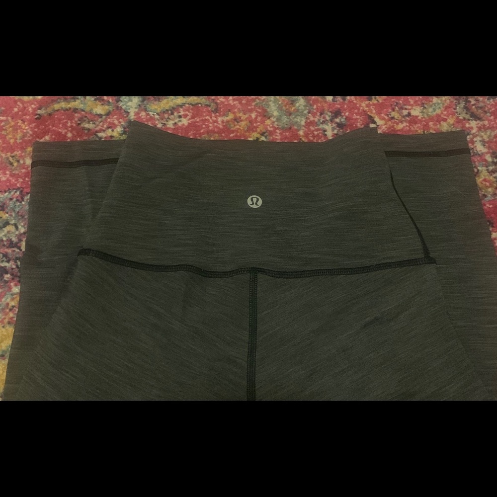 Lululemon Cropped Leggings - Picture 3 of 5